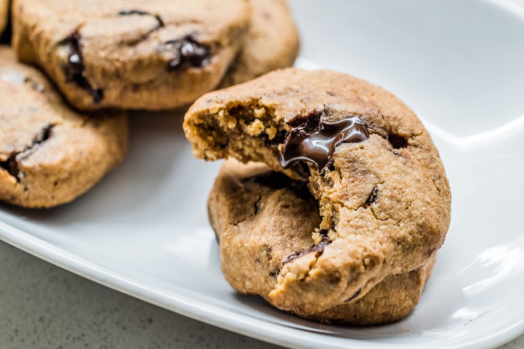 Paleo Chocolate Chip Cookies